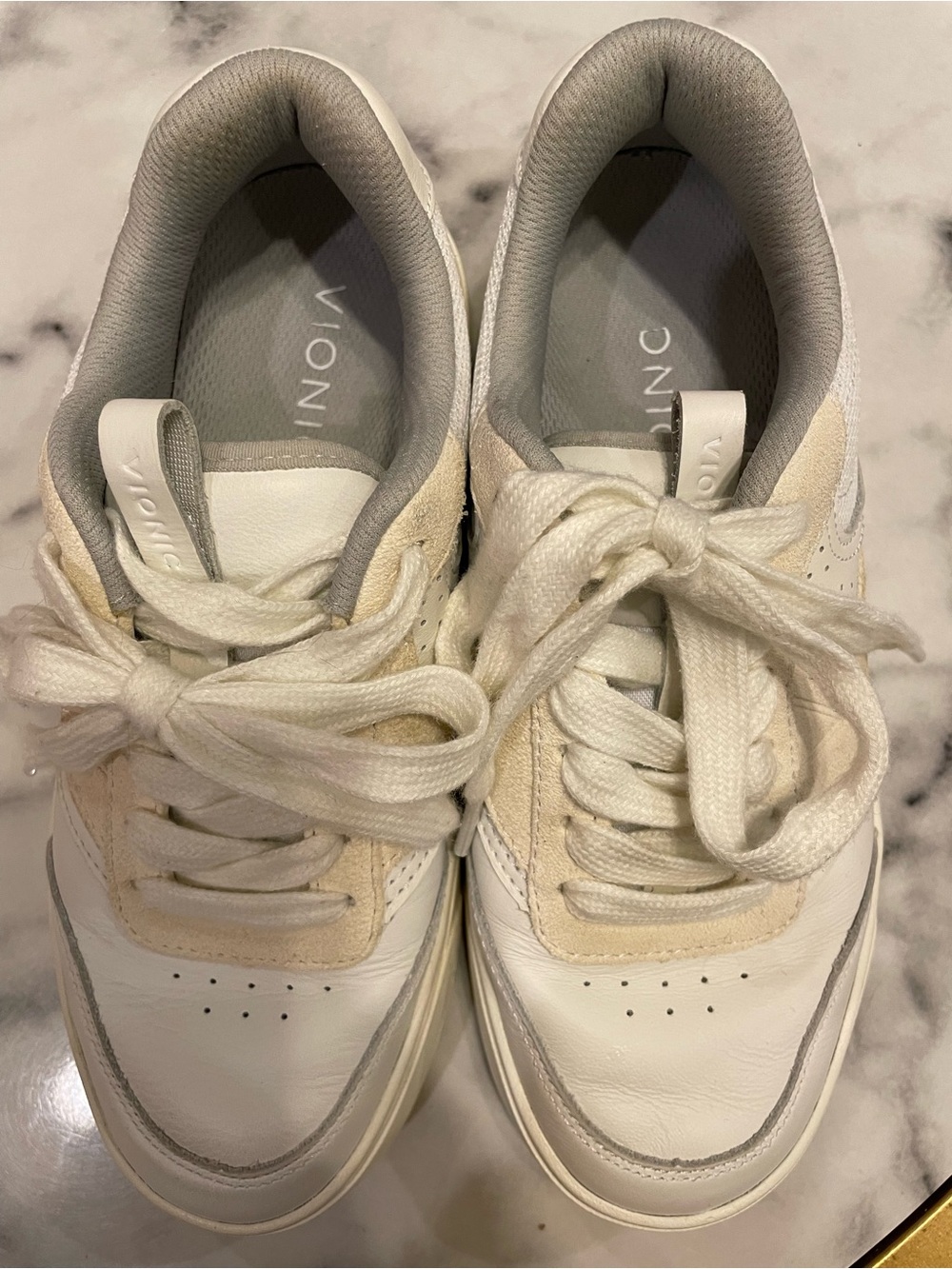 Vionic Women's Low-Top Sneakers in White and Cream - Picture 6 of 8